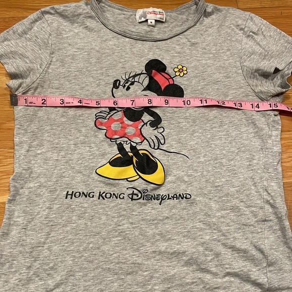 DISNEY Hong Kong Tshirt Size Medium Kids Good Condition - Picture 2 of 5